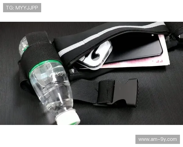 全新防水足球包包助力运动装备升级打造雨天无忧的球场体验 全新防水足球包包助力运动装备升级打造雨天无忧的球场体验